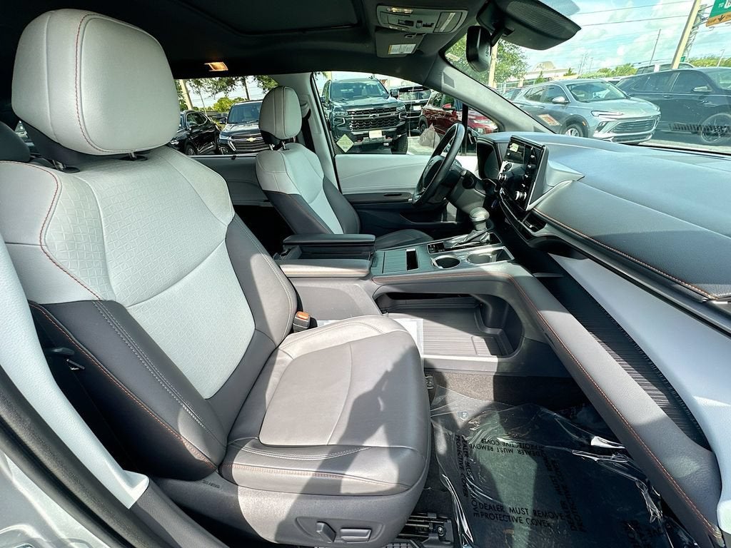 2021 Toyota Sienna XSE