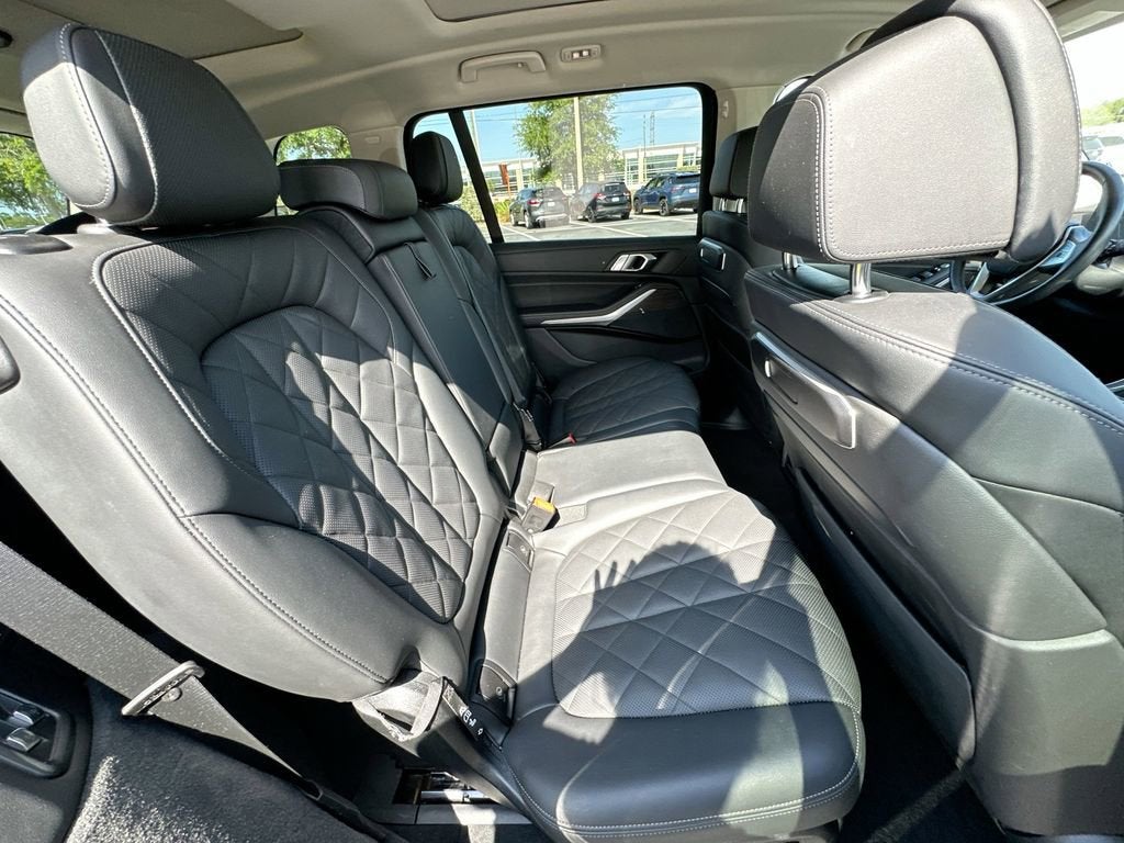 2024 BMW X7 xDrive40i