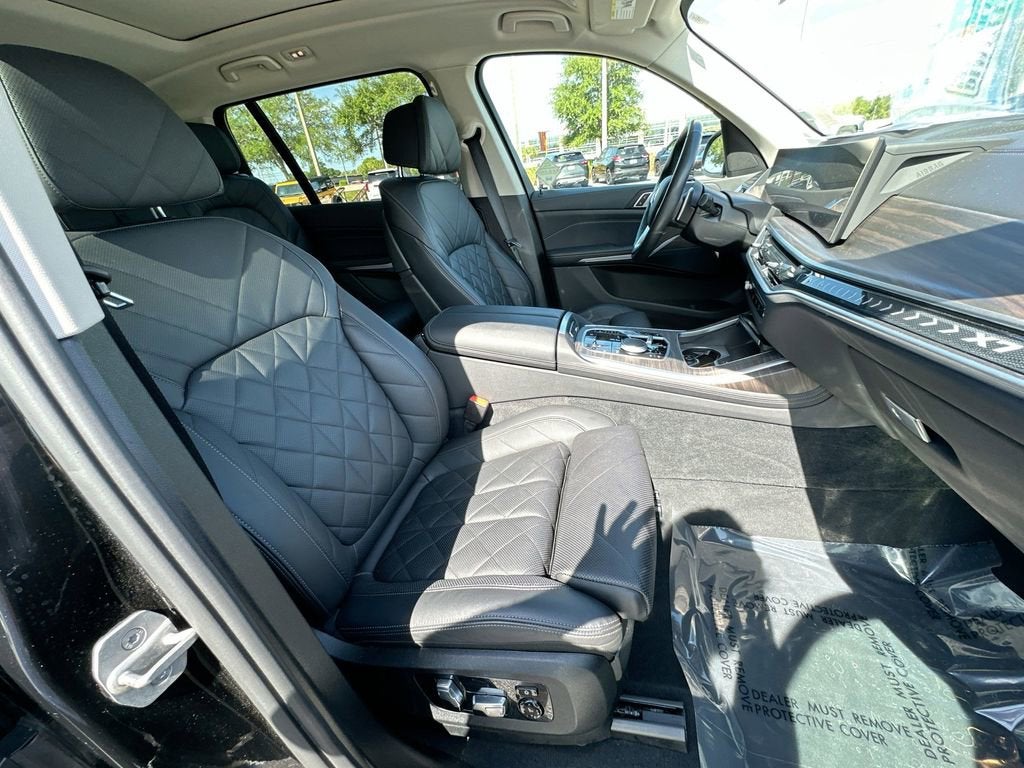 2024 BMW X7 xDrive40i