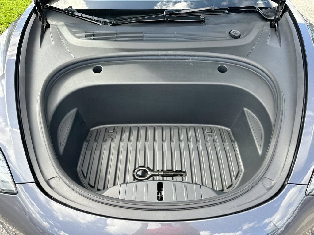 2023 Tesla Model 3 Base
