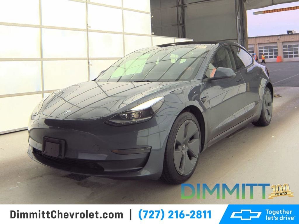 2023 Tesla Model 3 -'s photo