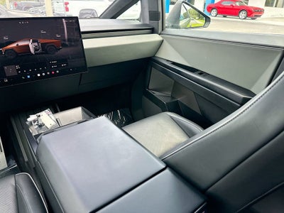 2024 Tesla Cybertruck Base