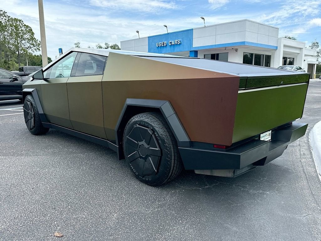 2024 Tesla Cybertruck Base