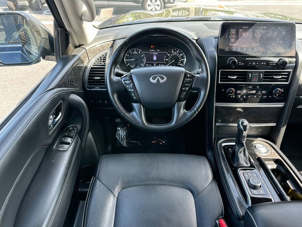 2024 INFINITI QX80 LUXE