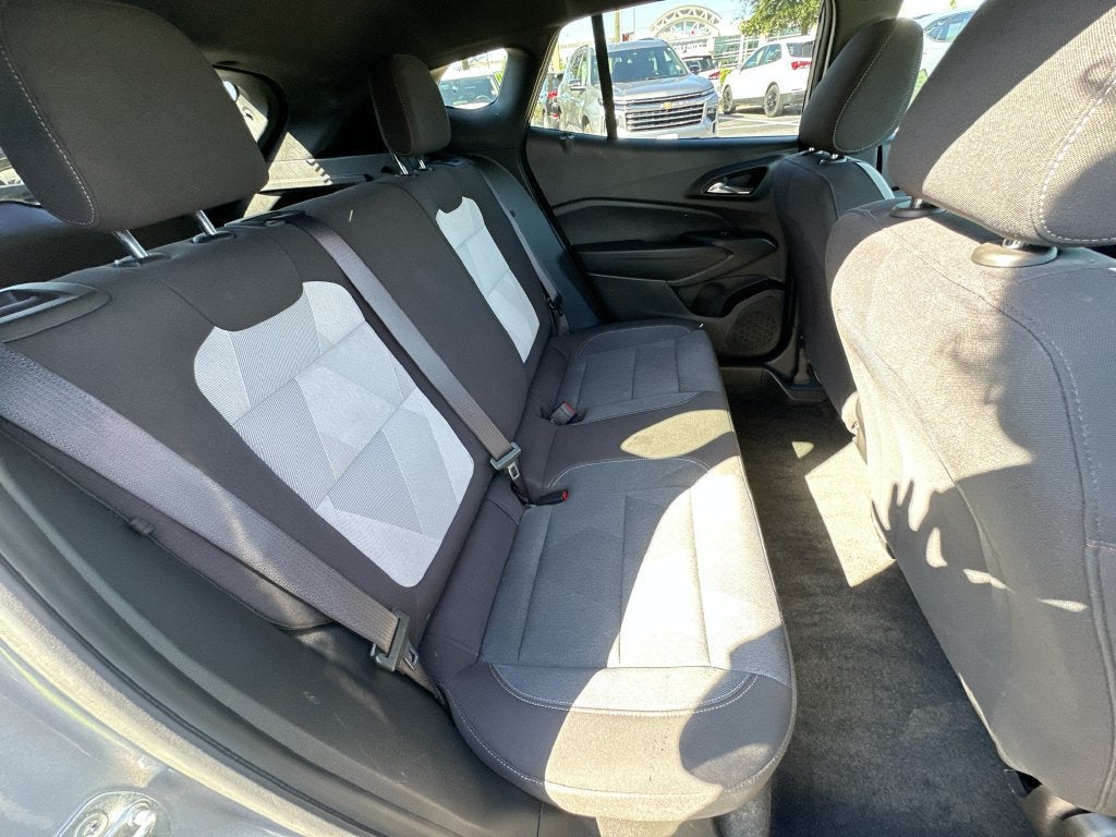 2024 Chevrolet Trax RS - Photo 25