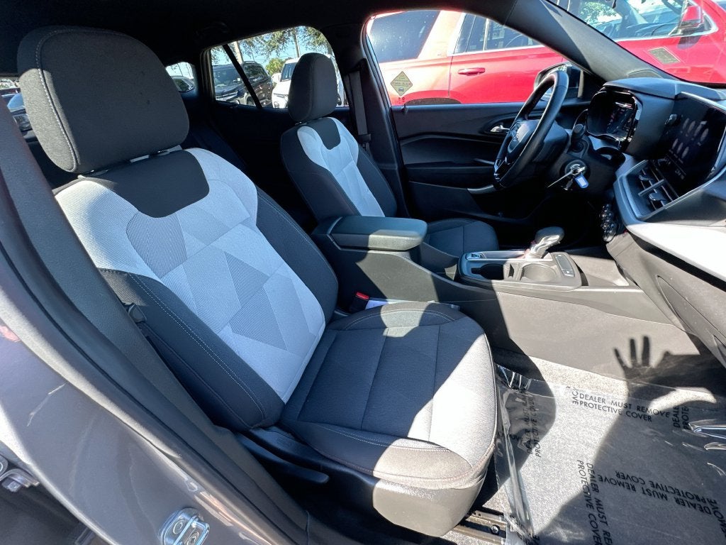 2024 Chevrolet Trax RS - Photo 26