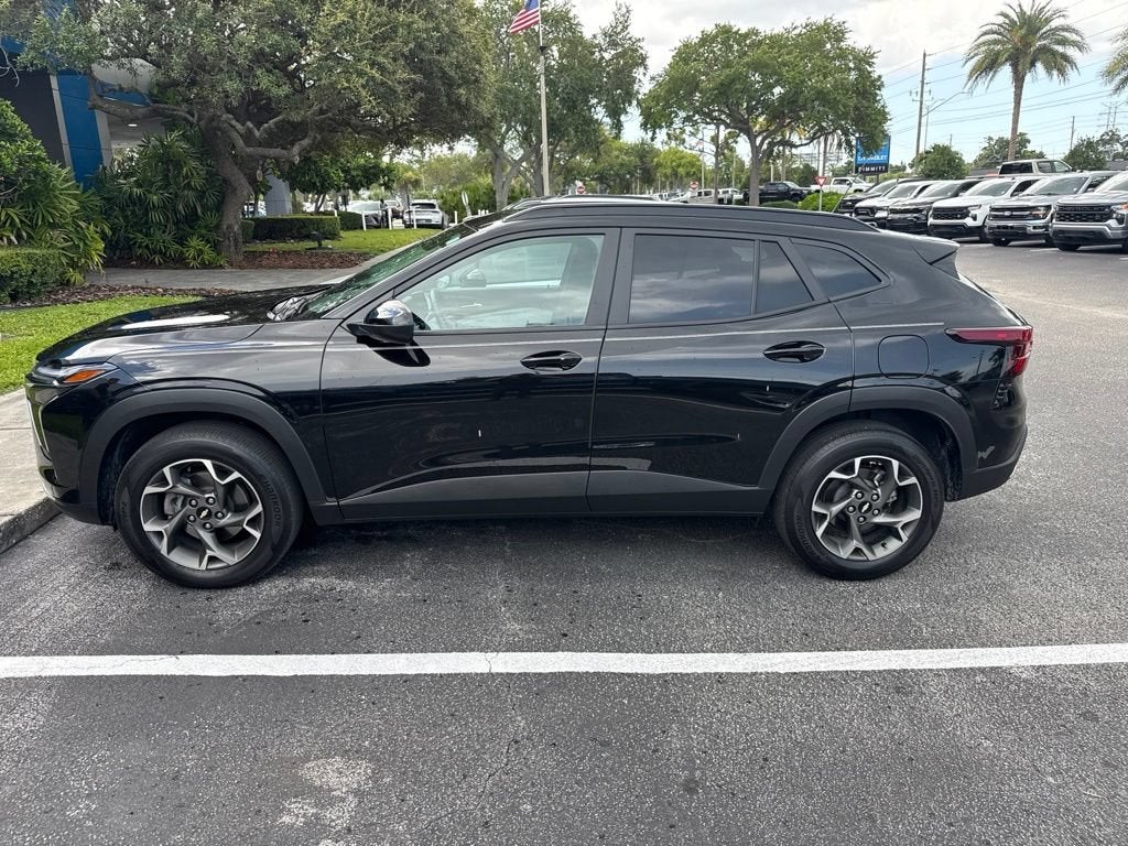 2025 Chevrolet Trax LT