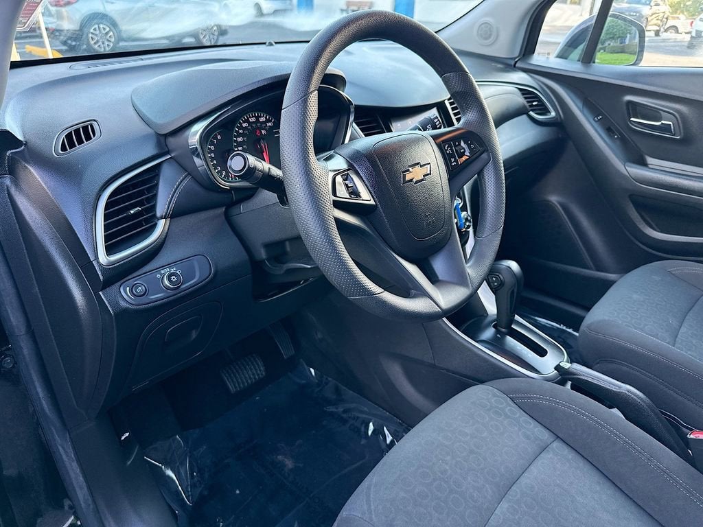 2022 Chevrolet Trax LS