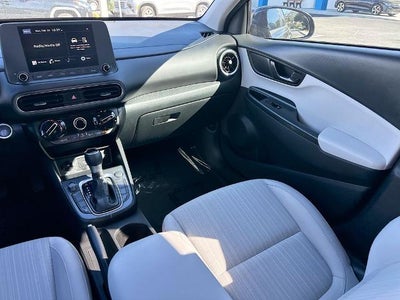 2022 Hyundai Kona SEL