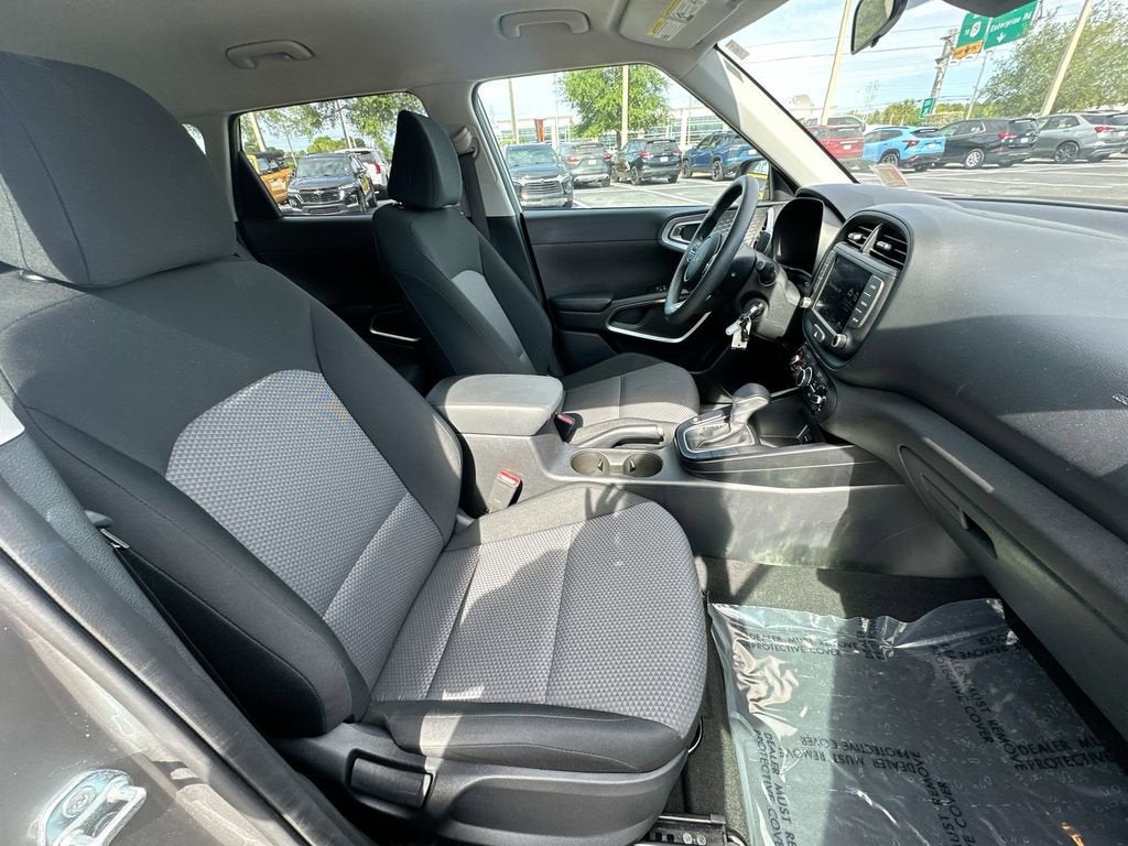 2025 Kia Soul LX