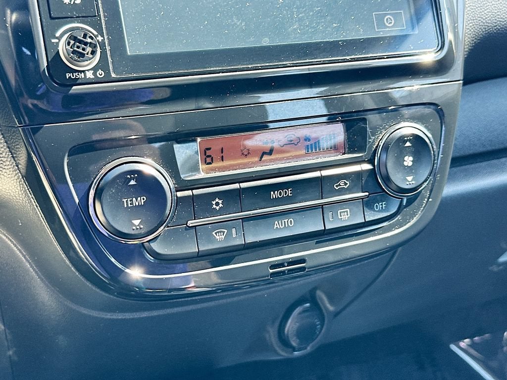 2024 Mitsubishi Mirage ES
