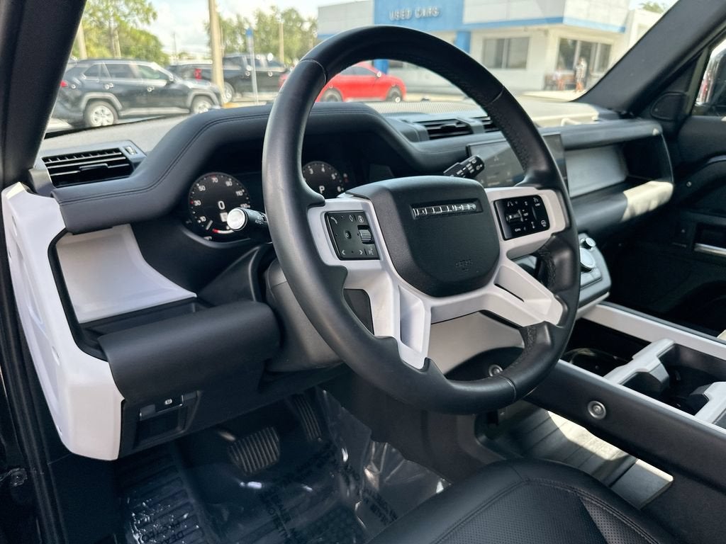 2025 Land Rover Defender S