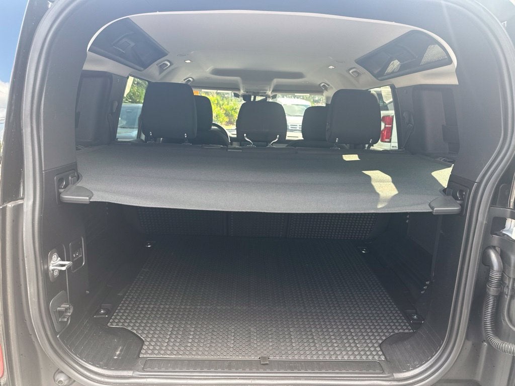 2020 Land Rover Defender Base