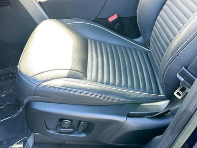 2023 Land Rover Discovery P360 Metropolitan Edition