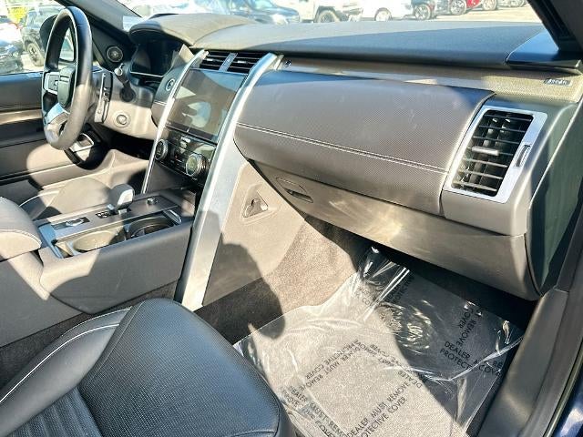 2023 Land Rover Discovery P360 Metropolitan Edition