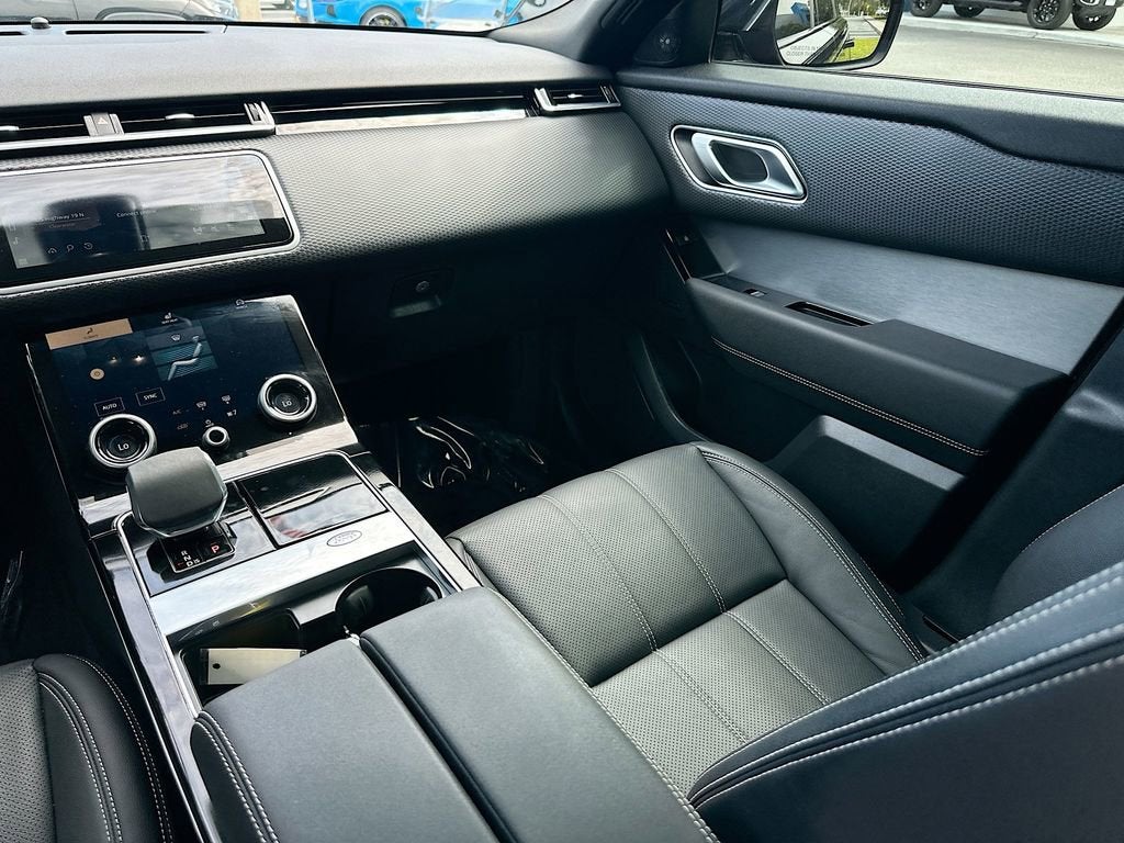 2022 Land Rover Range Rover Velar P250 R-Dynamic S