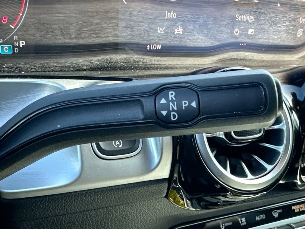 2025 Mercedes-Benz GLB GLB 250