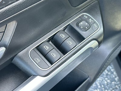 2025 Mercedes-Benz GLB GLB 250