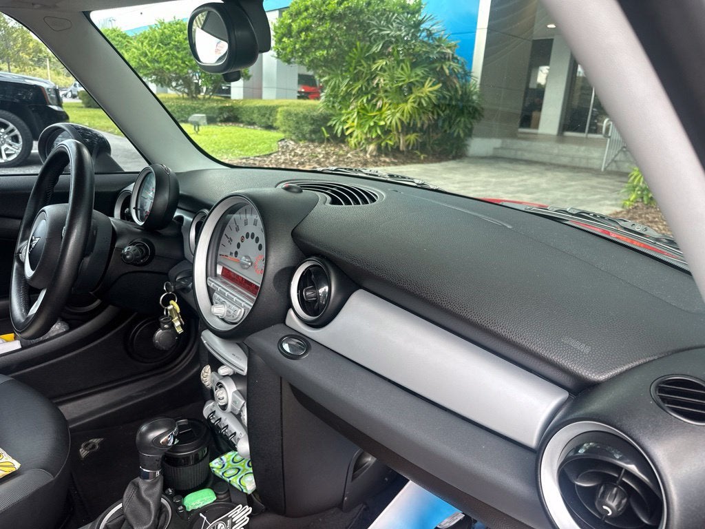 2010 MINI Cooper Base