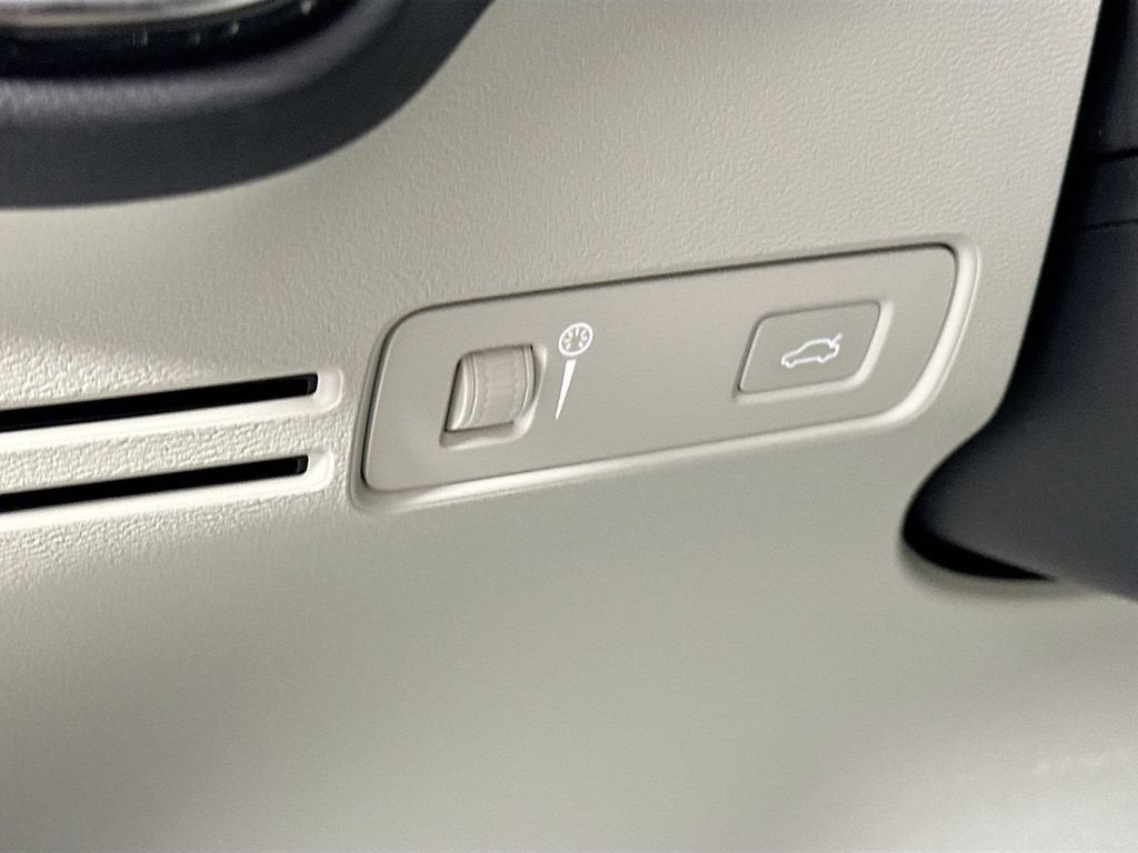 2022 Volvo XC40 T4 Inscription