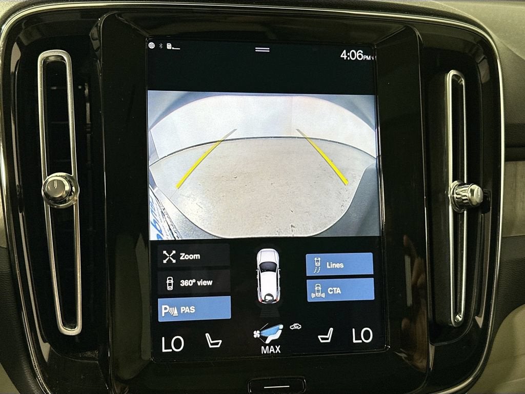 2022 Volvo XC40 T4 Inscription