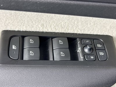 2022 Volvo XC40 T4 Inscription