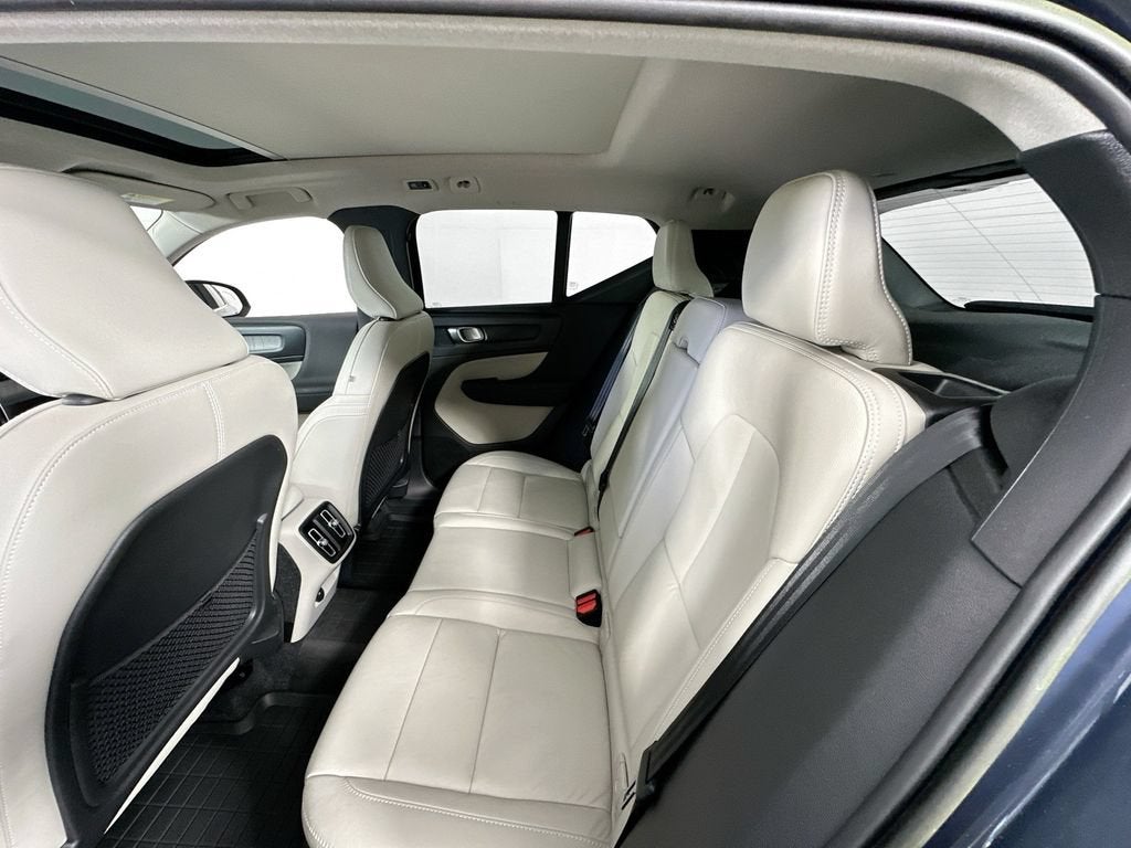 2022 Volvo XC40 T4 Inscription