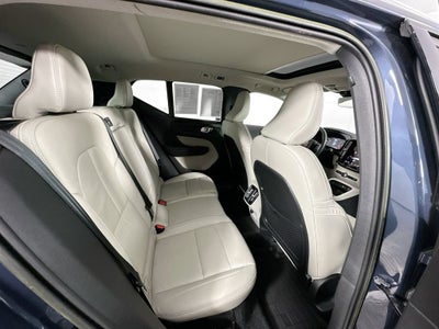 2022 Volvo XC40 T4 Inscription