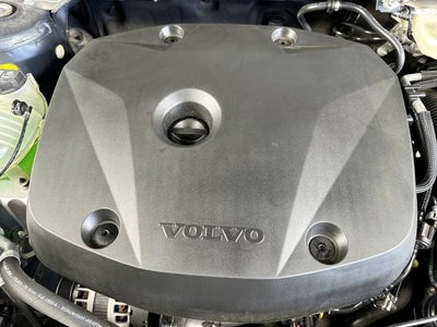 2022 Volvo XC40 T4 Inscription