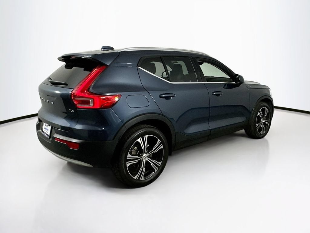 2022 Volvo XC40 T4 Inscription