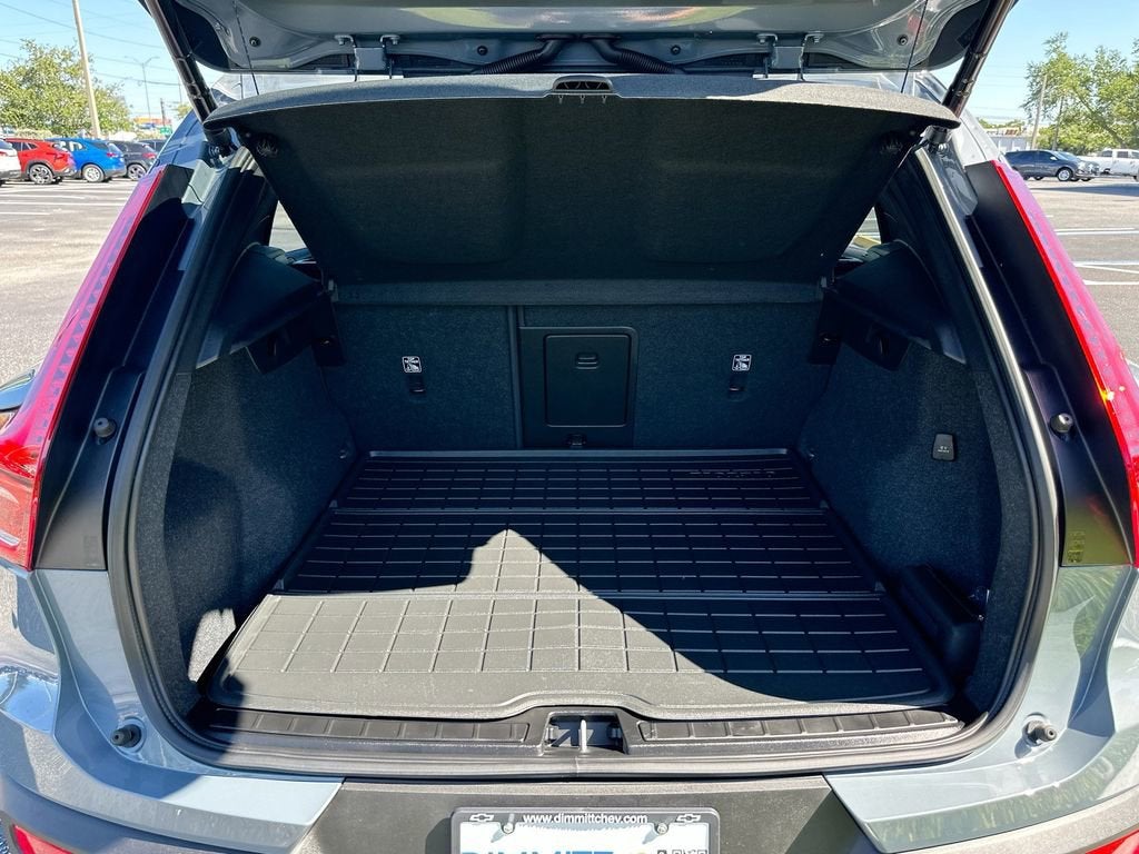 2023 Volvo XC40 Ultimate - Photo 25